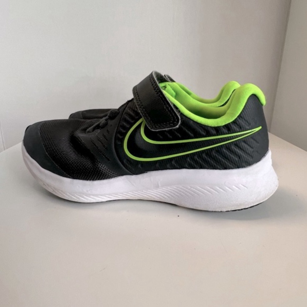 Nike, Kids Star Runner 2 (PSV) - Anthracite/Electric Green. Size: 13C (US)